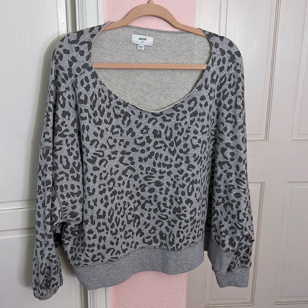 Aerie grey leopard print sweatshirt